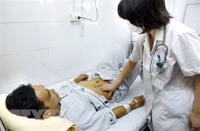 Debaten medidas destinadas a gestionar el pago de servicios médicos en Vietnam ảnh 1