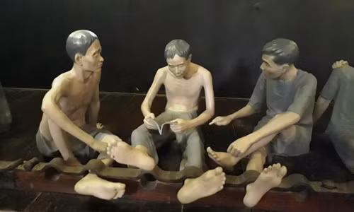 La prisión Hoa Lo ảnh 2