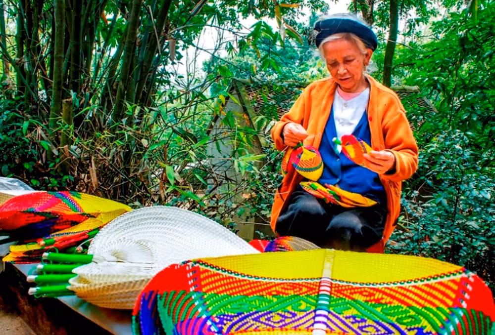 Aldeas de oficios tradicionales de Vietnam enfrentan dificultades en era de revolución industrial ảnh 1