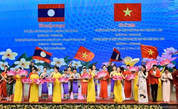 Visita de presidente de Vietnam a Laos profundizará relación bilateral especial ảnh 2