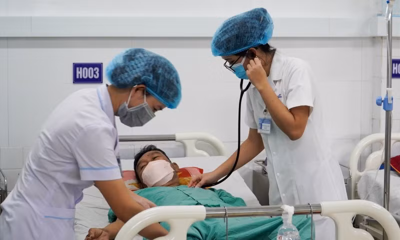 Exigen garantizar servicios médicos durante próximas efemérides en Vietnam ảnh 1