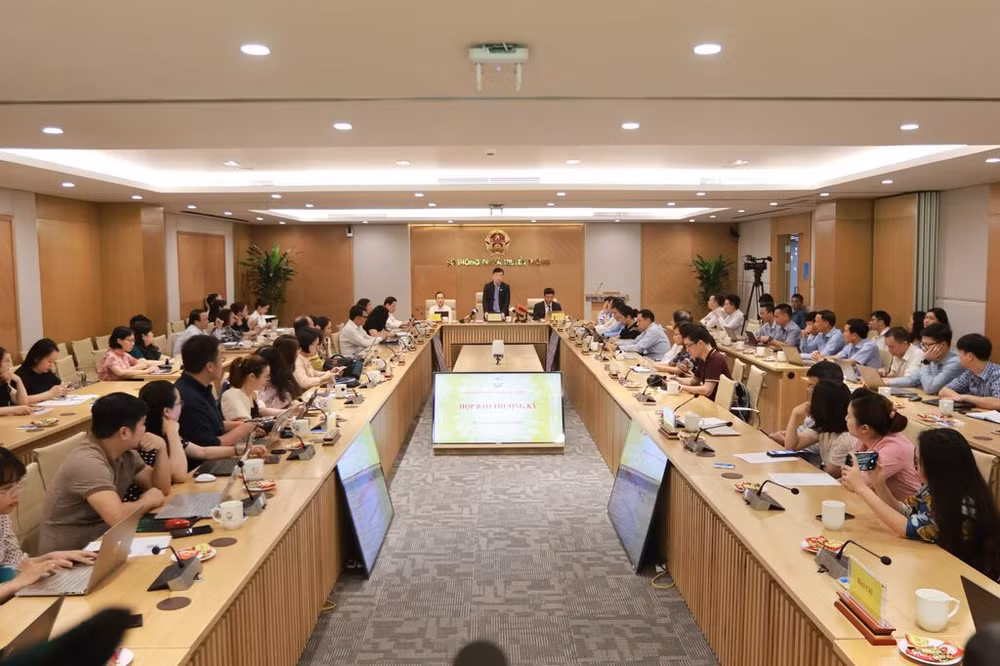 Vietnam sanciona infracciones de plataformas digitales transfronterizas ảnh 2