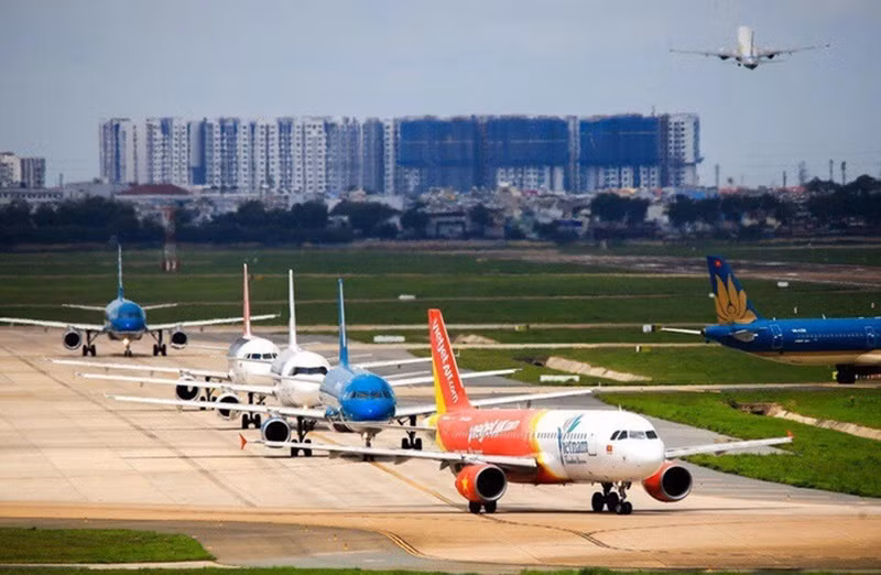 Vietnam planea aumentar frecuencia de vuelos en días feriados de fin de abril ảnh 1