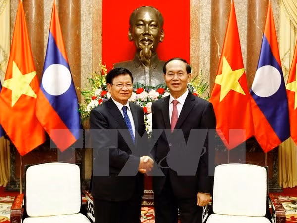 Vietnam prioriza consolidación de lazos con Laos, afirma presidente Dai Quang ảnh 1