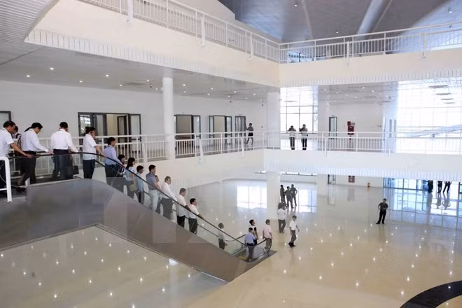 Fuerzas de extinción de incendios de Da Nang apoyan labores de seguridad del APEC ảnh 1