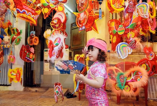 Efectúan en Hanoi actividades en saludo a Fiesta de Medio Otoño ảnh 1