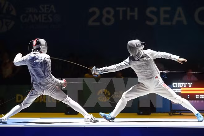 Reportan nutrida participación en Campeonato de Esgrima sub 23 de Asia en Hanoi ảnh 1