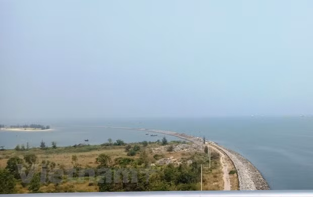 Vigorizan gestión de geología mineral en tierra y mar en Vietnam ảnh 2