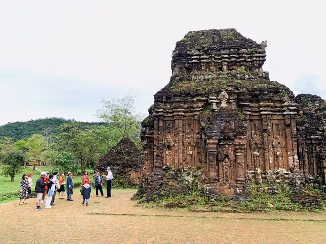 Provincia vietnamita de Quang Nam aspira a reforzar su imagen como destino seguro y amigable ảnh 2 Provincia vietnamita de Quang Nam aspira a reforzar su imagen como destino seguro y amigable ảnh 2