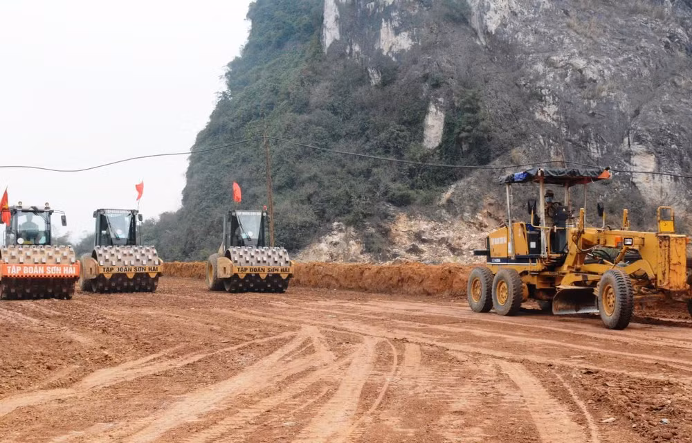 Aprueban 12 proyectos de autopistas Norte-Sur para período 2021-2025 ảnh 1