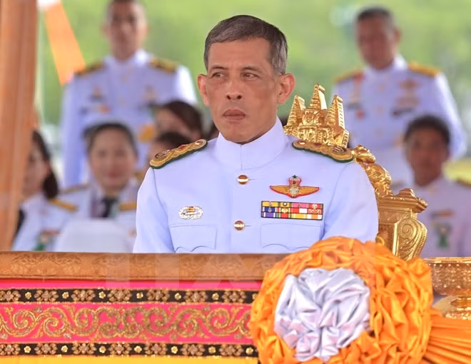 Nuevo rey tailandés llama a unidad nacional en su mensaje de nuevo año ảnh 1