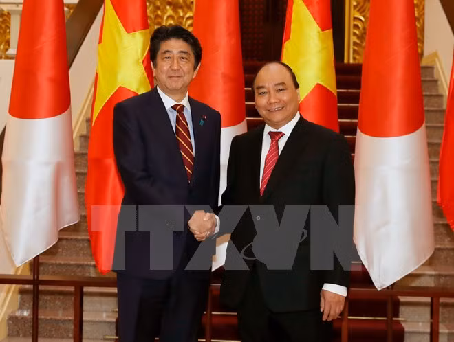 Premieres de Vietnam y Japón acuerdan reforzar nexos binacionales ảnh 1