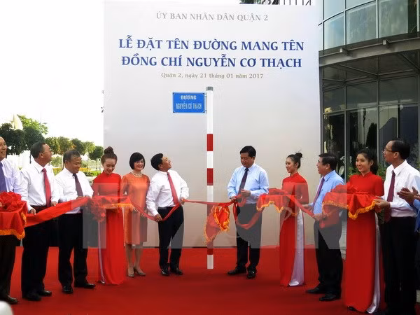 Efectúan ceremonia de colocación de placa en homenaje al líder revolucionario ảnh 1