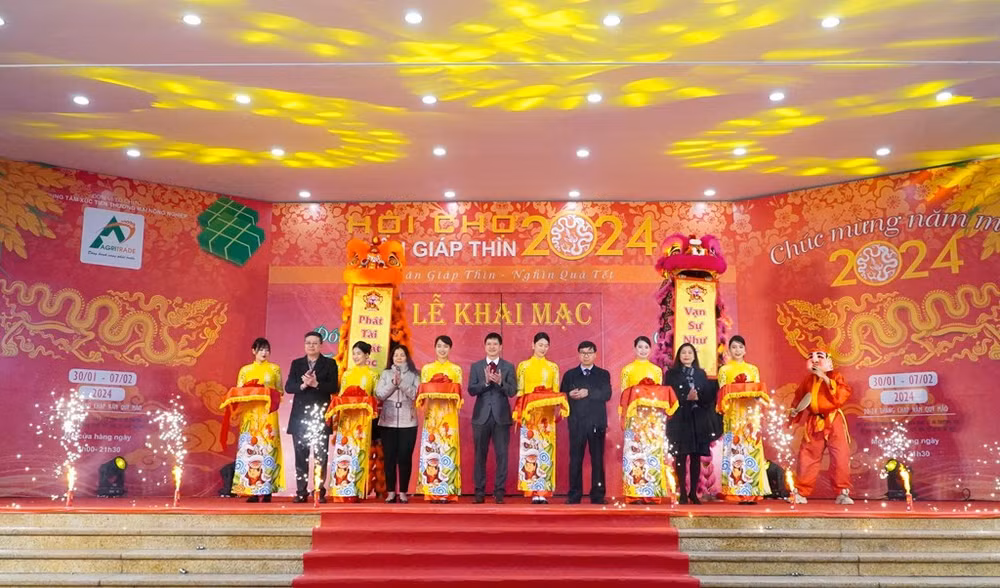 Inauguran Feria de Primavera del Año del Dragón 2024 ảnh 1
