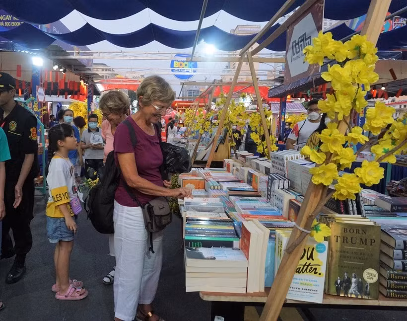 Festival callejero del Libro de Año Nuevo se celebrará del 7 al 14 de febrero en Ciudad Ho Chi Minh ảnh 1