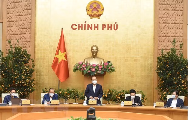 Primer ministro de Vietnam insta a una respuesta más drástica frente a COVD-19 ảnh 1
