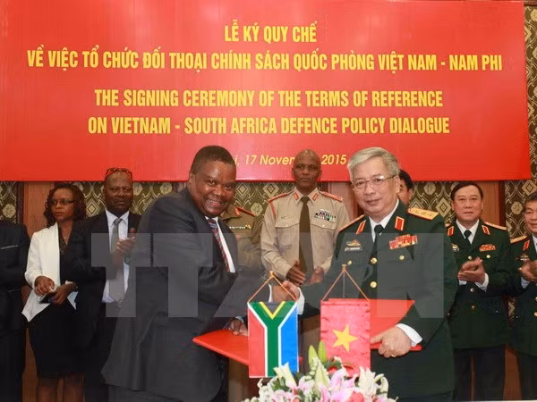 Vietnam y Sudáfrica sostienen diálogo de políticas de defensa ảnh 1