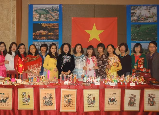Vietnam participa en bazar internacional de caridad en Sudcorea ảnh 1