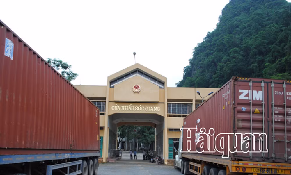 China continúa reabriendo una puerta fronteriza con Vietnam ảnh 1