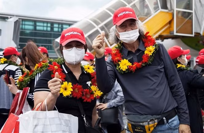 Urgen a preparar condiciones para recibir turistas internacionales de manera segura en Vietnam ảnh 1