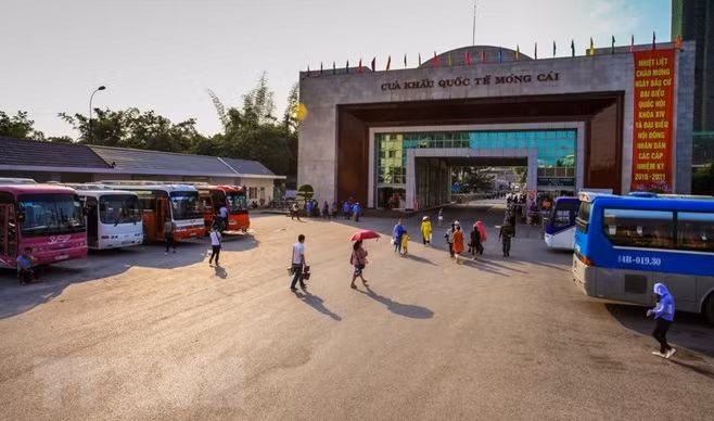 Reabren puertas fronterizas entre Vietnam y China en ciudades de Mong Cai y Dongxing ảnh 1