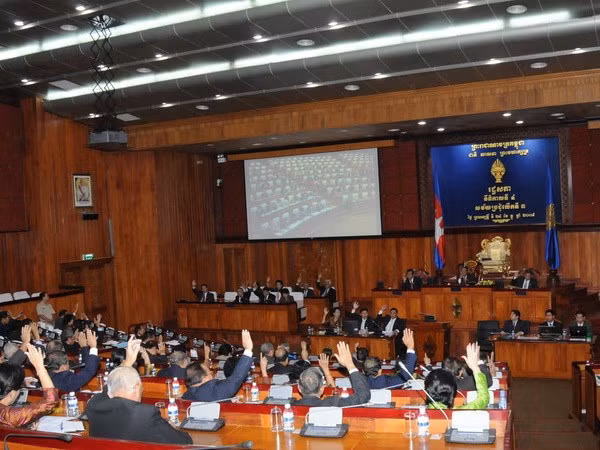 Parlamento de Cambodia aprueba presupuesto para 2016 ảnh 1
