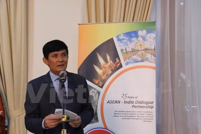 ASEAN e India celebran aniversario 25 de establecimiento de nexos bilaterales ảnh 1