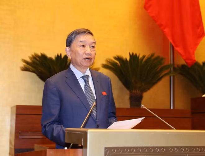 Parlamento vietnamita interpela a jefe del Tribunal Popular Supremo ảnh 1
