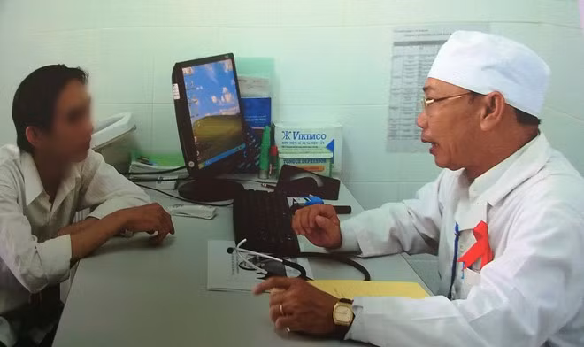 Vietnam registra creciente transmisión de VIH/SIDA por vía homosexual ảnh 1