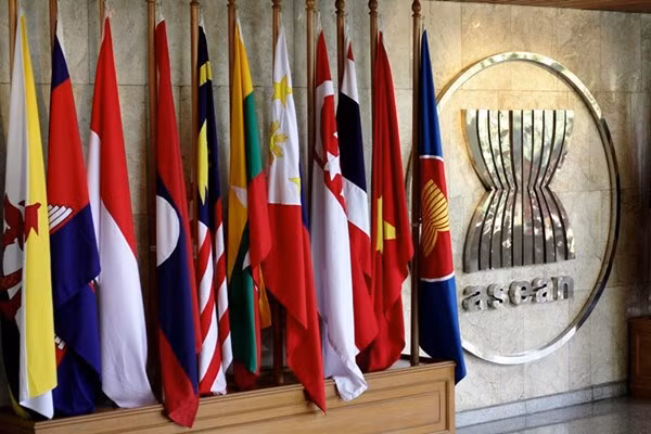 Celebran en Filipinas conferencias ministeriales en preparación para Cumbre de ASEAN 31 ảnh 1