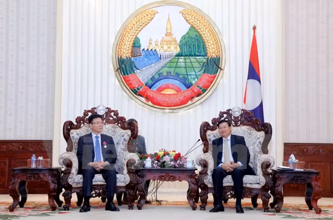Premier laosiano destaca eficiencia de cooperación jurídica con Vietnam ảnh 1