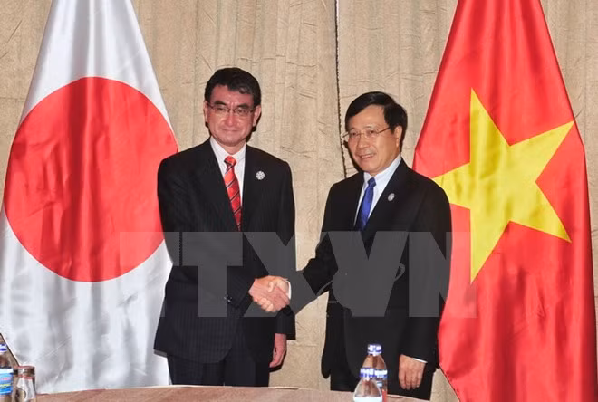  Japón y WEF reiteran apoyo a Vietnam en impulso de desarrollo nacional ảnh 1