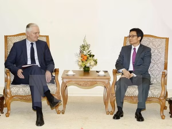 Vietnam y Polonia fortalecen cooperación educacional ảnh 1