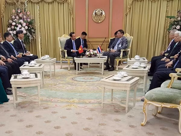 Vietnam esforzará por fortalecer asociación estratégica con Tailandia ảnh 1