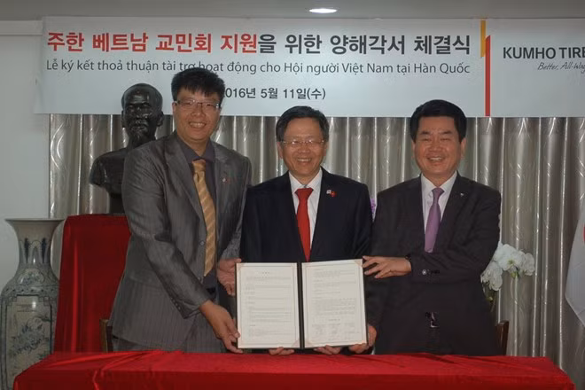 Kumho Tire extiende financiación para actividades de vietnamitas en Sudcorea ảnh 1