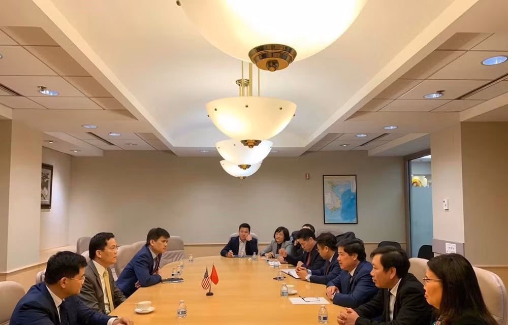 Transmiten mensaje sobre un "Vietnam seguro" a socios económicos en Estados Unidos ảnh 1