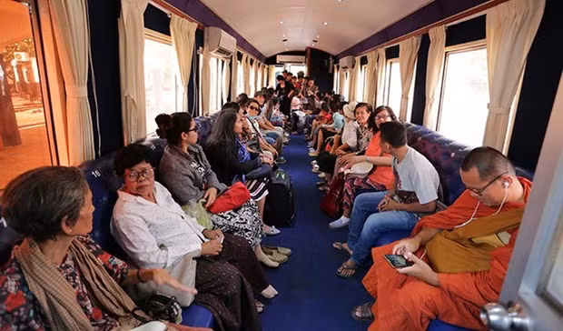 Aceleran Camboya y Tailandia negociación sobre transporte ferroviario transfronterizo ảnh 1