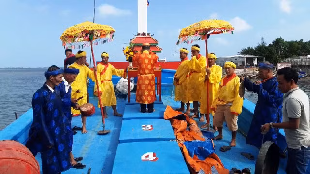 Celebran en Quang Nam festival dedicado al dios de los peces ảnh 1