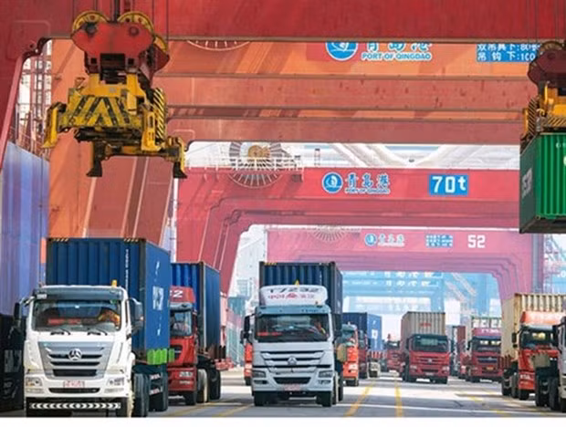 Reporta Vietnam déficit comercial de 100 millones de dólares en enero ảnh 1