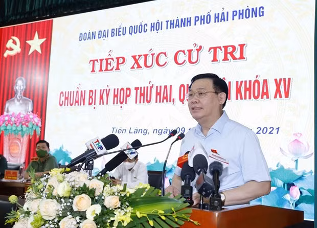 Presidente de la Asamblea Nacional de Vietnam dialoga con electores de Hai Phong ảnh 1