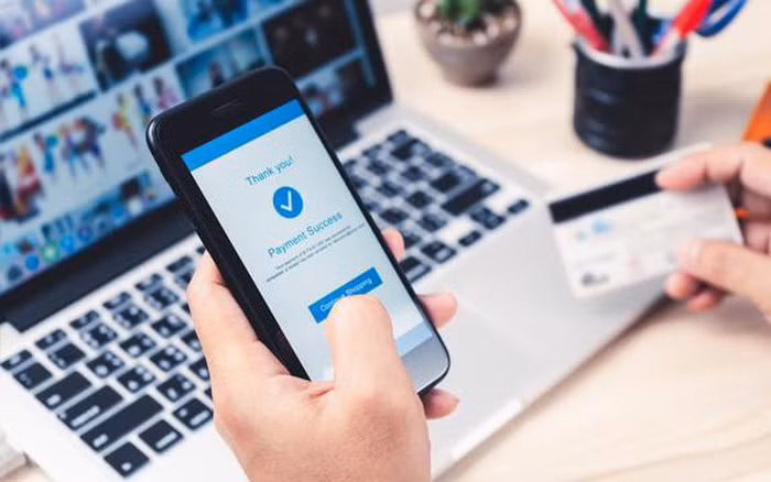Vietnam registra transacciones millonarias por internet y teléfonos móviles ảnh 1