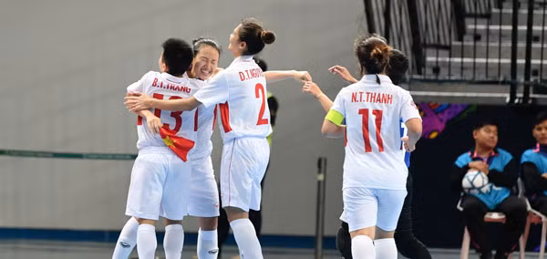Vietnam clasifica a los cuartos de final del campeonato asiático de fútsal ảnh 1