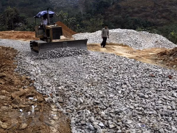 Vicepremier vietnamita insta a acelerar proyectos con uso de préstamos extranjeros ảnh 1