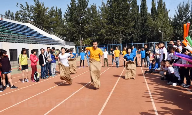 Celebran primer concurso deportivo para vietnamitas en Sudcorea ảnh 1