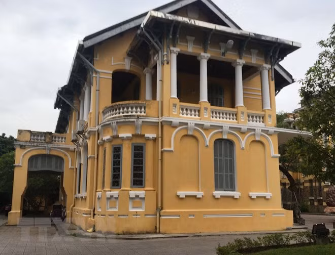 Antigua ciudad imperial Hue preserva arquitectura francesa ảnh 1