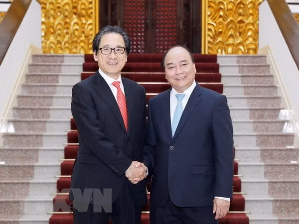 Empresas japonesas exigen mano de obra calificada de Vietnam, afirma presidente de JETRO ảnh 1