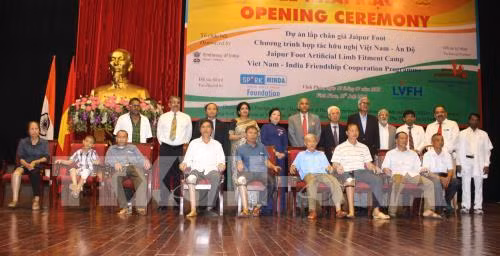 Discapacitados vietnamitas reciben asistencia de la India ảnh 1