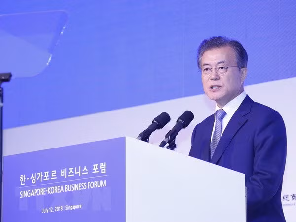 Presidente surcoreano resalta relaciones de cooperación entre su país y la ASEAN ảnh 1