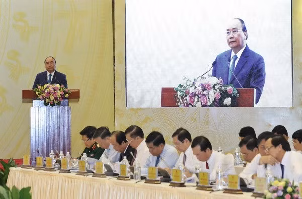 Premier vietnamita exhorta a aumentar el Producto Bruto Interno Regional ảnh 1