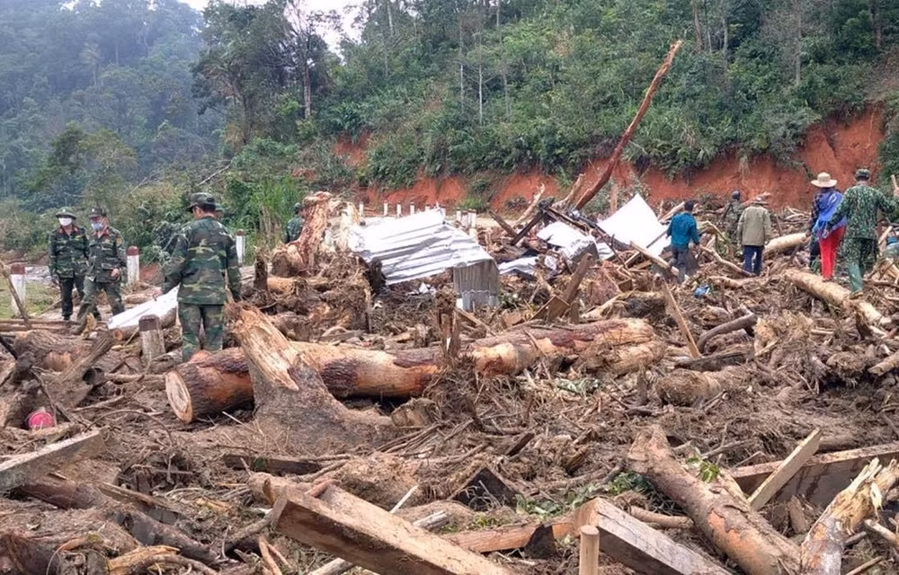 Reportan un fallecido por deslizamiento de tierra en provincia vietnamita ảnh 1 Reportan un fallecido por deslizamiento de tierra en provincia vietnamita ảnh 1